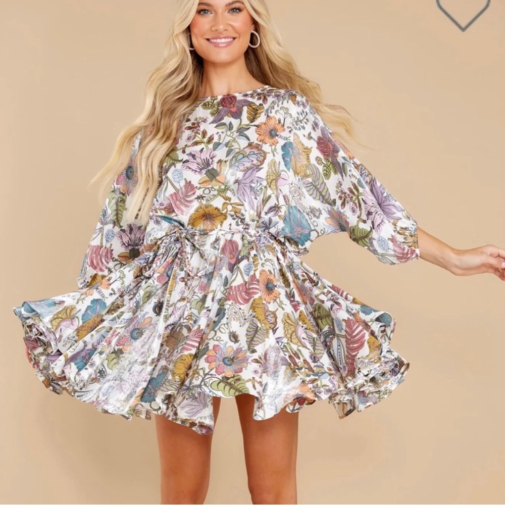 2/$75 Red Dress Boutique Begin Again Ivory Multi Floral Print shimmery small